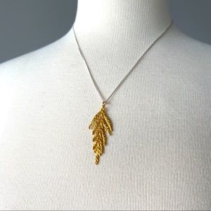 Jessica Jansen 24K Western Red Cedar Bow Necklace